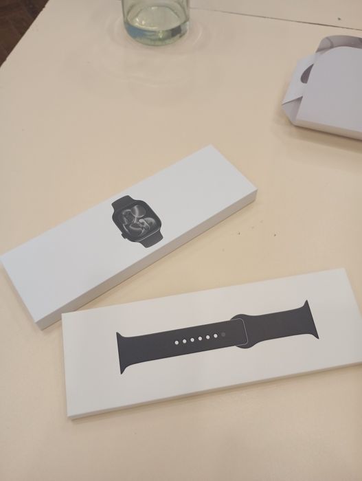 Продаю apple watch