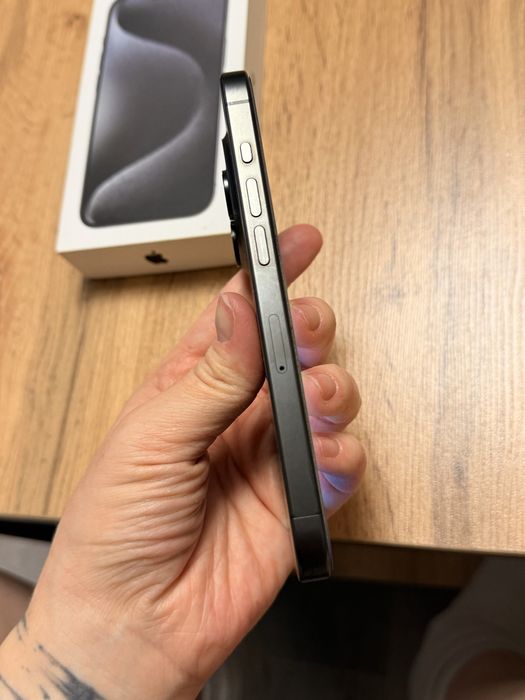 Продам iphone 15 pro