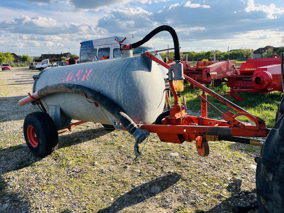 Vidanja, vitanje, vidanjor 1700 l Bauer, pompa vacuum dublu sens, cisterna galvanizata