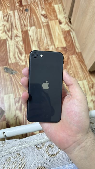 Apple se 64 2020 акб 100 10