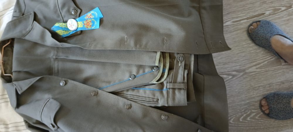 Китель, галифе 42-44