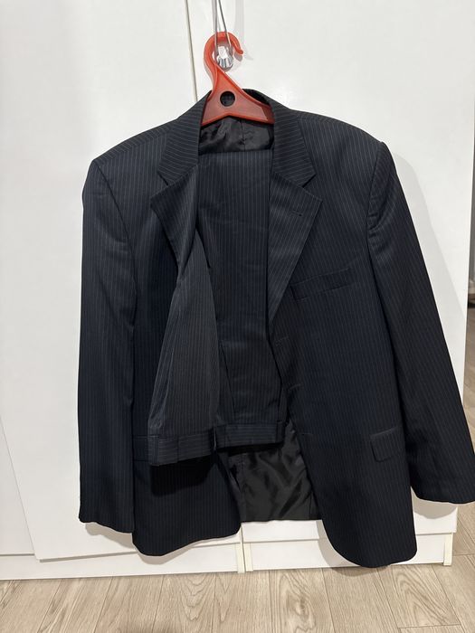 Костюм двойка 3 пары, пиджаки