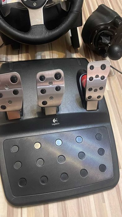 Volan Pc Logitech G27/ schimb cu ps sau chestii interesante