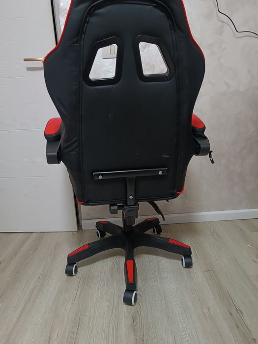 Scaun birou night hunter piele cu masaj prin vibrații