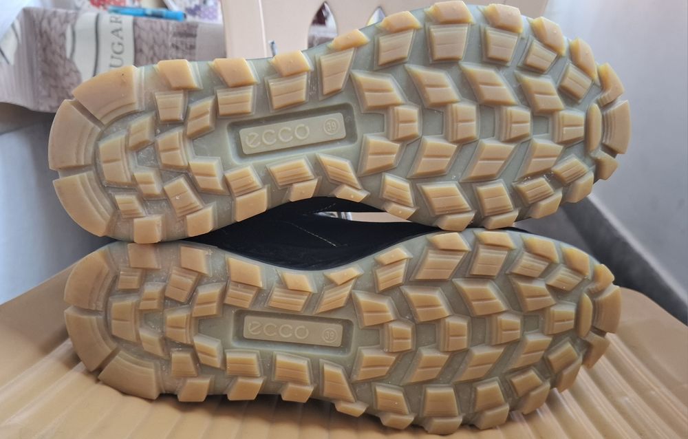 ECCO Gore-tex 39 номер