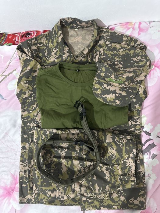 Военный форма 44размер