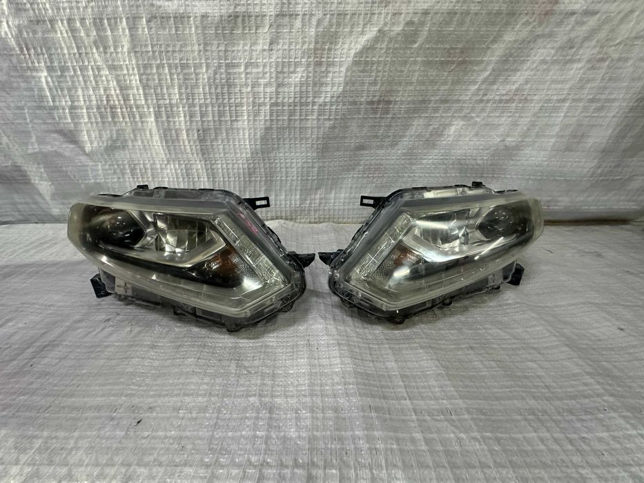 Фары фара Nissan X-Trail T32 LED оригинал из Японии