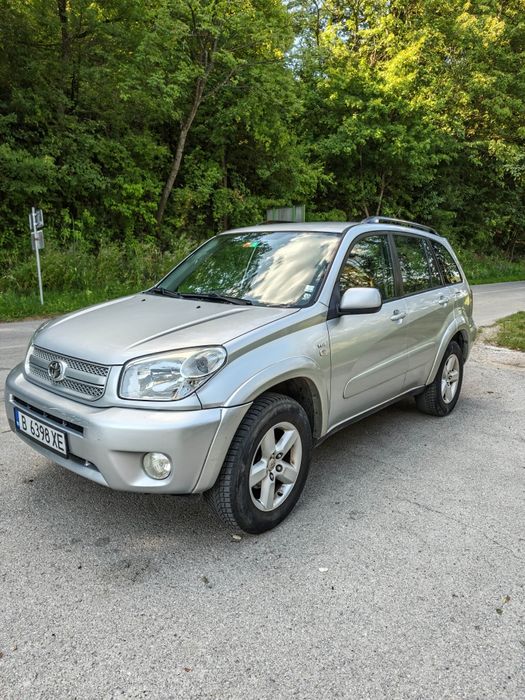 Toyota RAV 4 - 2.0 бензин