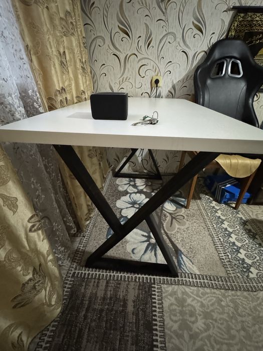 Продам стол в отличном состоянии