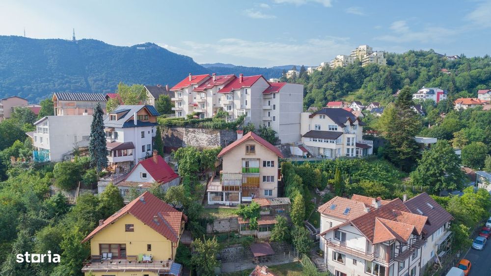 Vanzare Vila  3 Apart  Drumul Poienii  Livada Postei Proprietate Unica