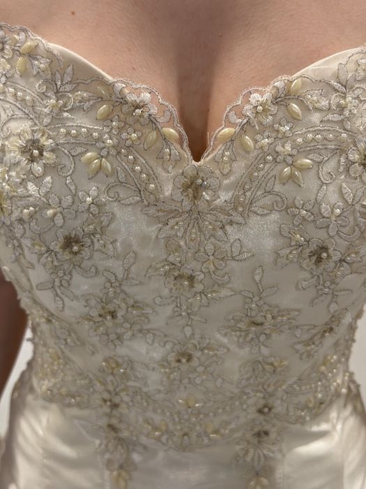 Платье свадебное