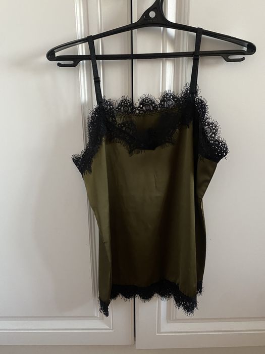 Продается вещи цены приемлемые с доставкой