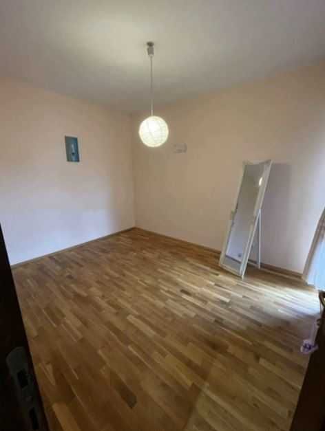 Дава се под наем Четиристаен апартамент в София, Младост 2 - 135 кв.м за 1175.55 € - Снимка #5