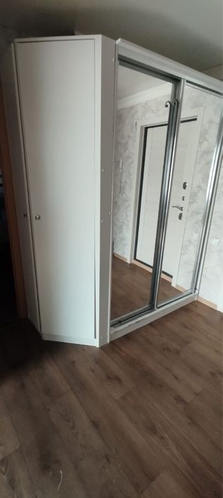 Мебель для прихожей, шкаф купе.