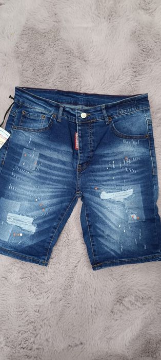Pantaloni scurți de blugi