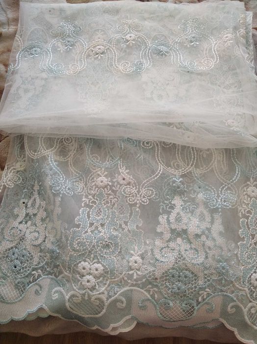 Тюль , скатерти. покрывало,пледы