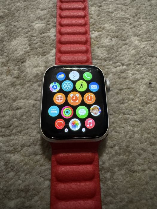 Продаю Aplle Watch 5 40mm