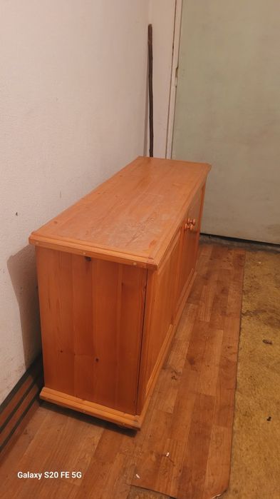 Столове, маса,гардероб