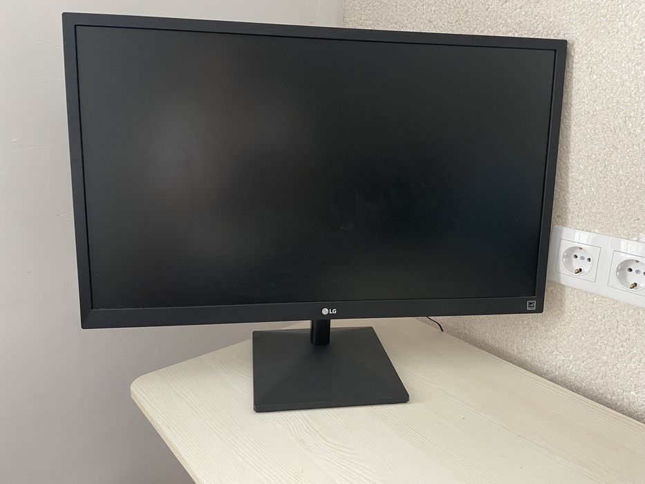 Монитор LG