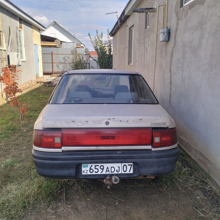 Продам Мазду 323