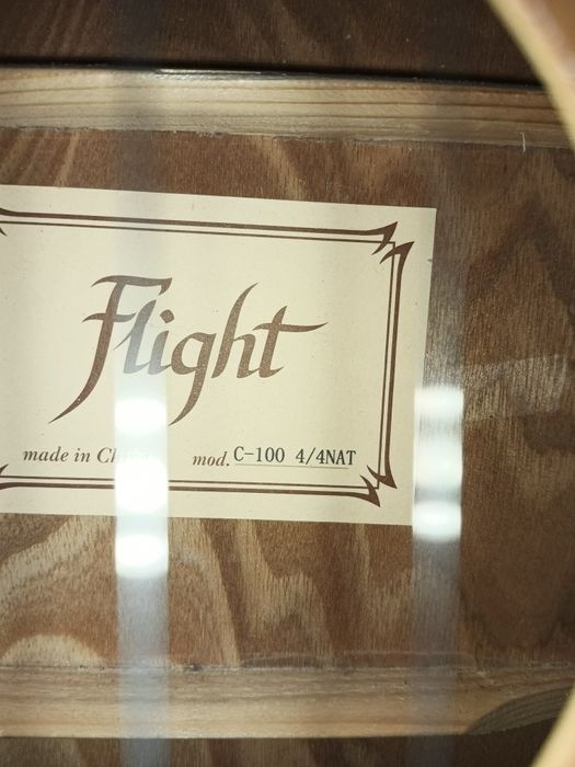 Гитара Flight  в идеале с чехлом