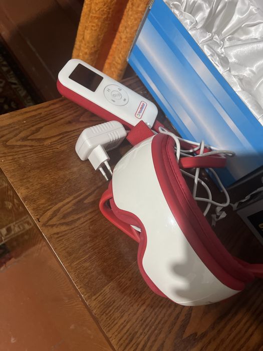 Продам массажер для глаз