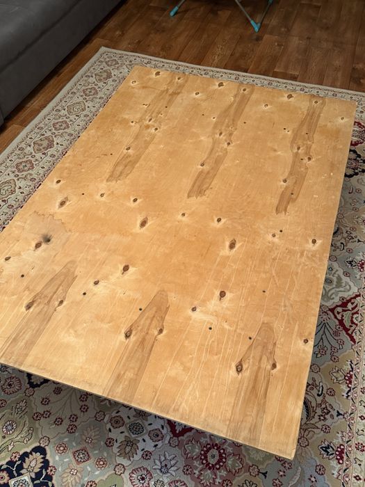 Жер стол сатылады!