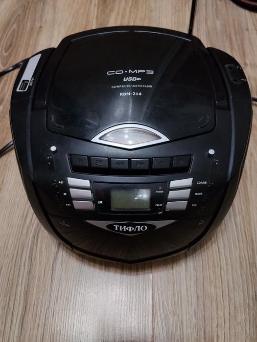 Продам тифло магнитола