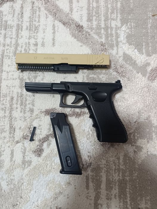 Игрушечный пистолет glock размер 9x19