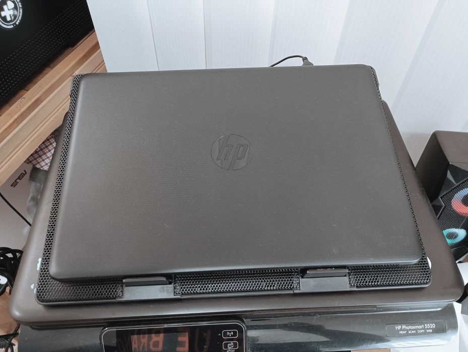 Лаптоп HP Notebook - 14-ck0101ng i3-7020U / 14"