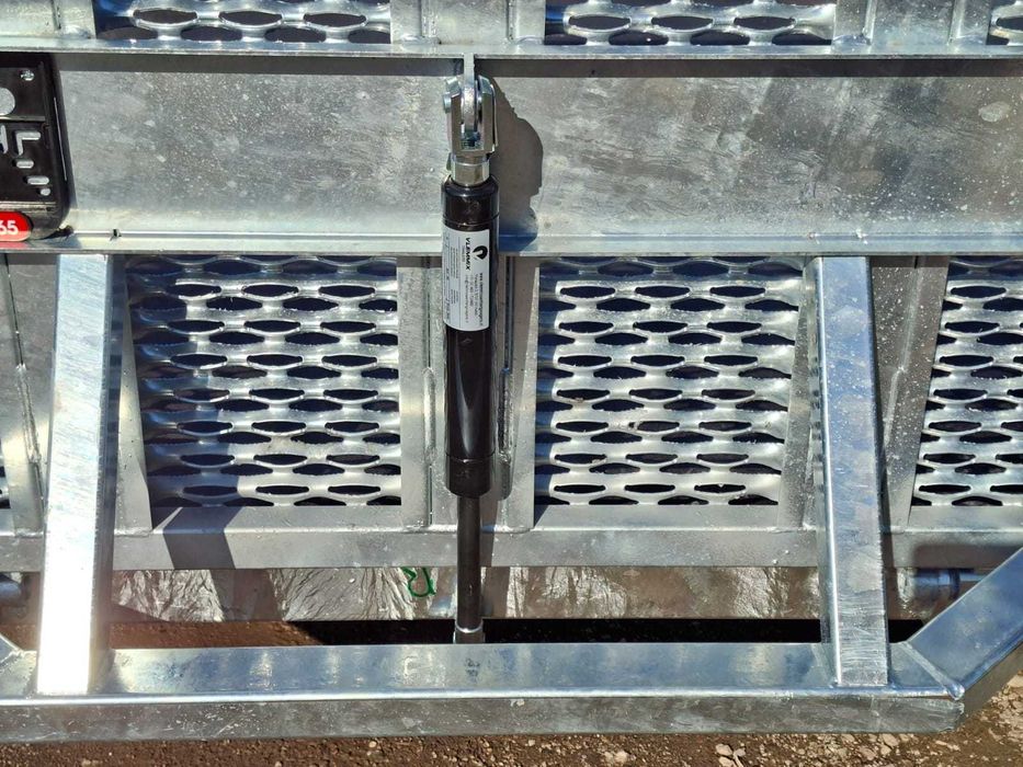НОВО ремарке за строителна техника Vlemmix MT400 3500kg (3x1500kg)