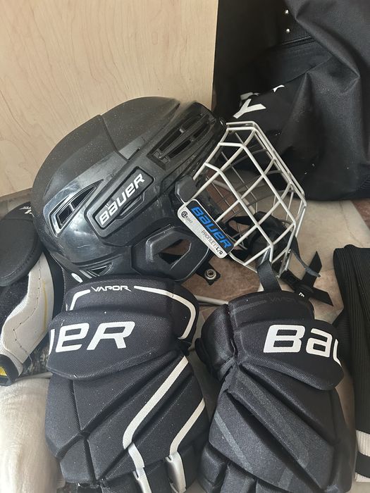 Хоккейнай форма Bauer новая