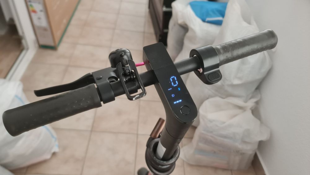 Trotineta electrica Xiaomi Mi Electric Scooter Pro 2, putere motor 300