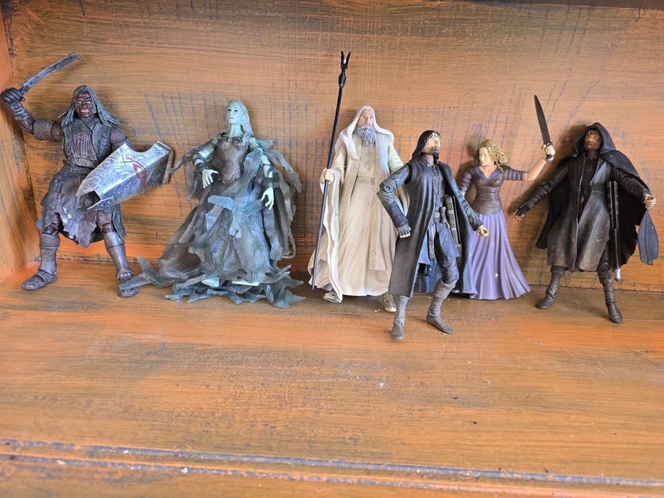 всички за 250 -Фигури Властелина на пръстените