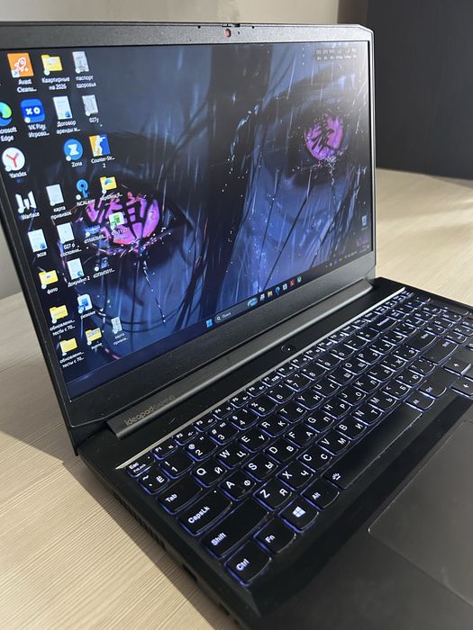 Продам игровой ноутбук lenovo