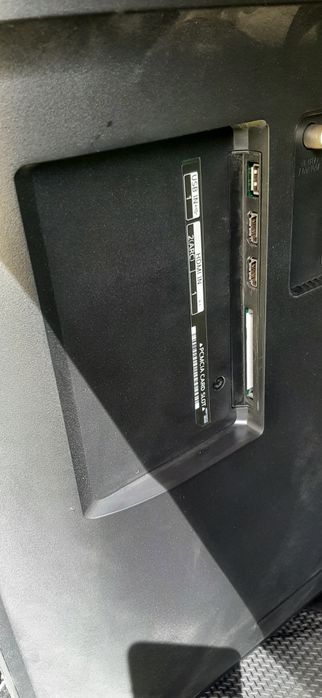 Продам телевизор LG разбитый экран диагональ 120см