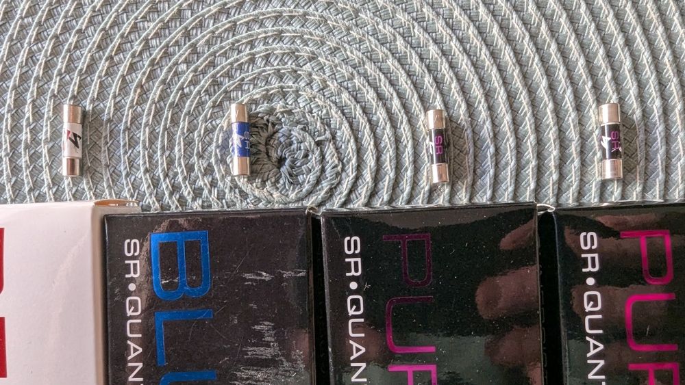 Synergestic Research Purple Blue Red Quantum Fuse HiFi Бушони