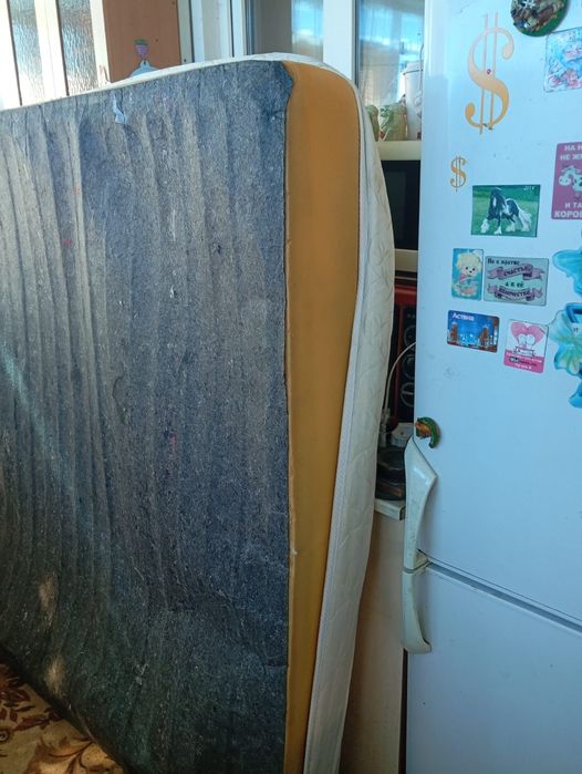 Продам матрас на кровать
