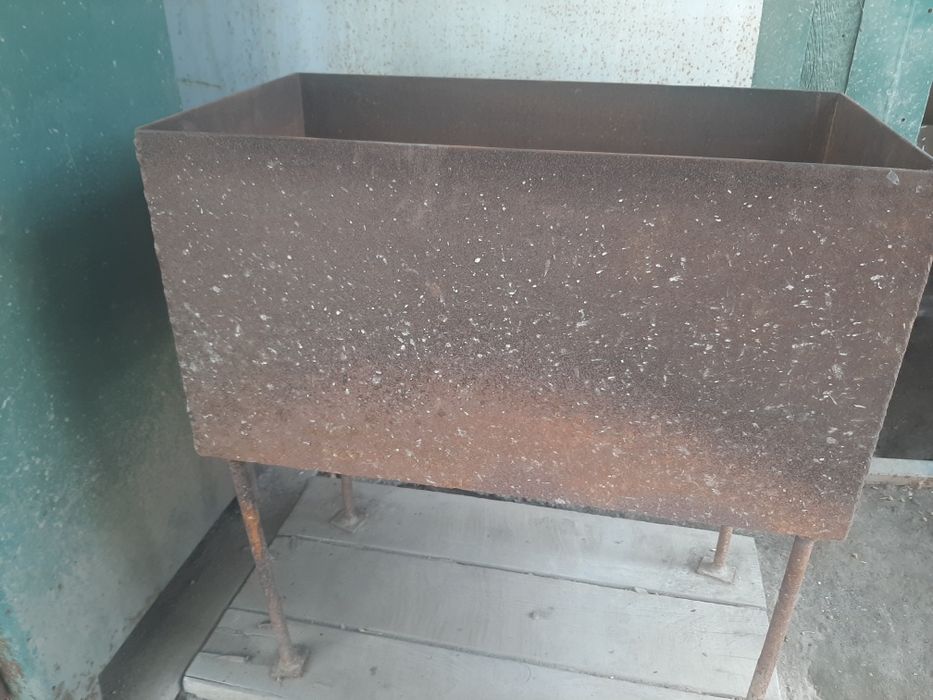 Мангалы, коктальницы