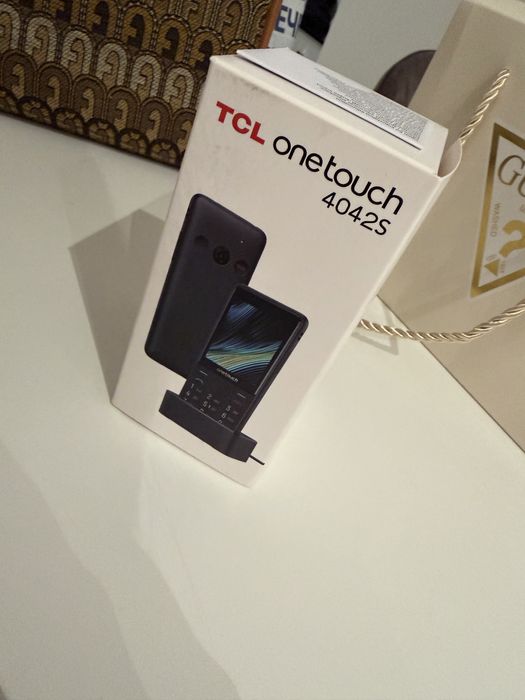 TCL onetouch 4042S – Нов, запечатан