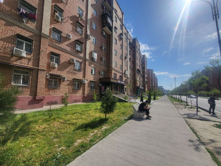 УЙ СОТИЛАДИ СРОЧНО!!! Янгихает 9 худуд йул юзида 2/1/7 53 кв