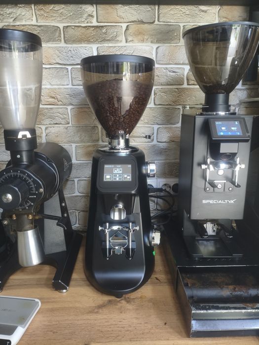 Кофемолка SpecialtyX scale 74 , со встроенными весами.