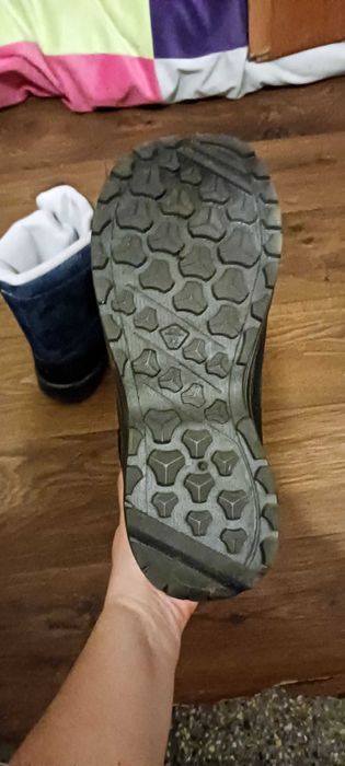 Чисто нови детски апрески