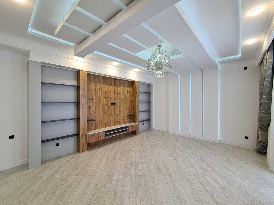 Дом 5 комнат, 360 м², Мирзо-Улугбекский район, ул. Циалковского