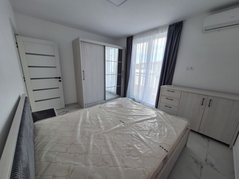 Inchiriez apartament River  Park