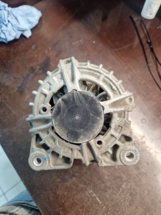 Гениратор Lada Vesta