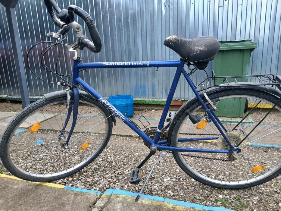 Vând bicicleta in stare foarte buna .
