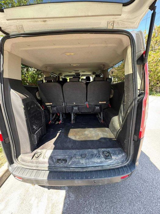 Vând Ford Tourneo 2017