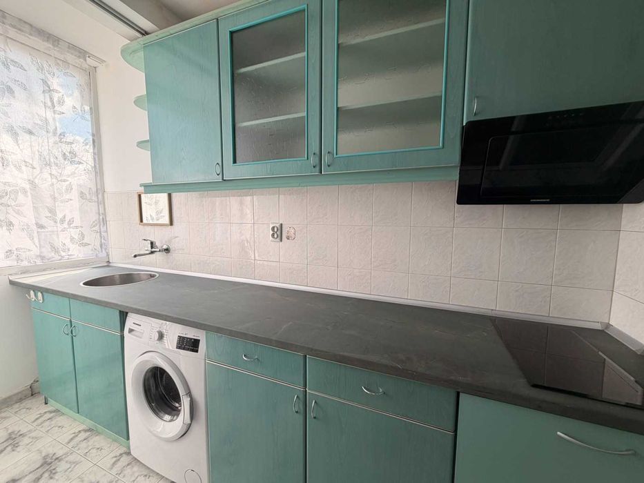 Дава се под наем Тристаен апартамент в Габрово, Център - 80 кв.м за 298.86 € - Снимка #3