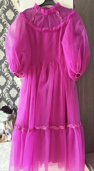 Продам тойское платье